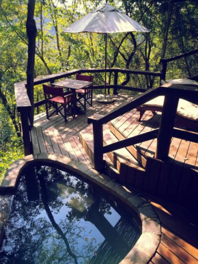  Tanamera Lodge  Хазивью 